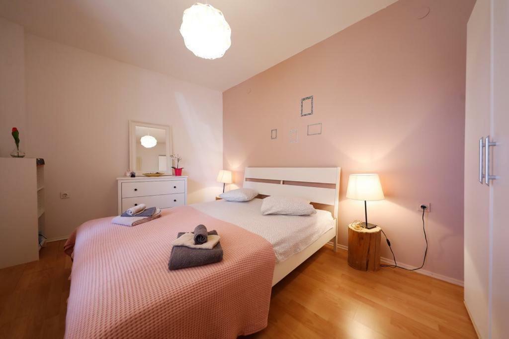 Apartman Bluemarin Lejlighed Pakoštane Eksteriør billede